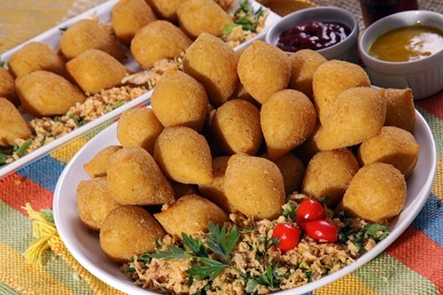 Bolinha de Queijo Congelado no Alto da Lapa - Mini Bolinho de Queijo Congelado