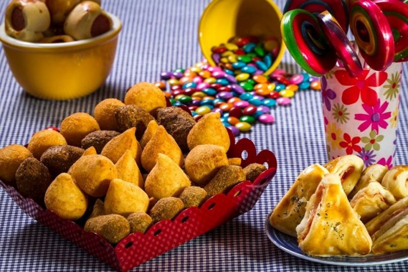 Bolinho de Carne Congelado Preço no Aeroporto - Bolinho de Aipim Congelado