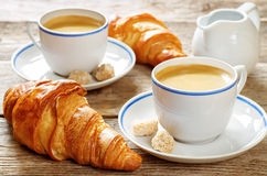 Croissants Pré-assados Congelados na Vila Esperança - Croissants Congelados para Buffet